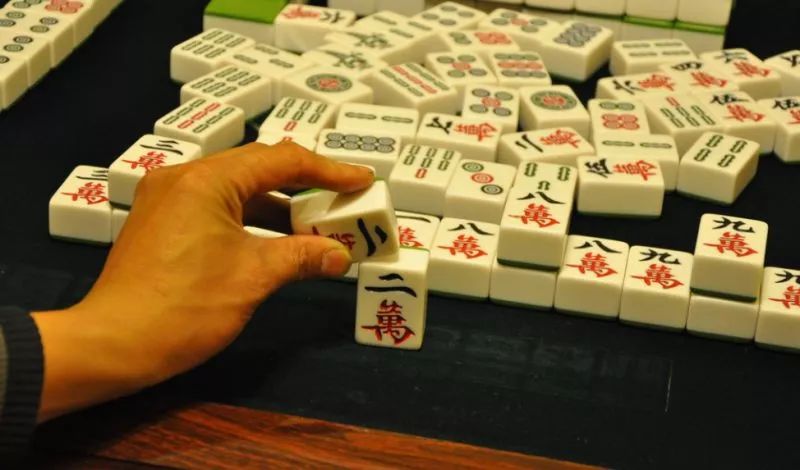 介绍十款！小蜜蜂扑克牌背面认牌技巧,推荐7个购买渠道