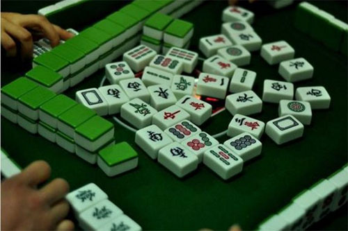 手机麻将有得开挂吗知乎（手机麻将是不是可以开挂）